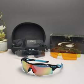 Picture of Oakley Sunglasses _SKUfw66124667fw